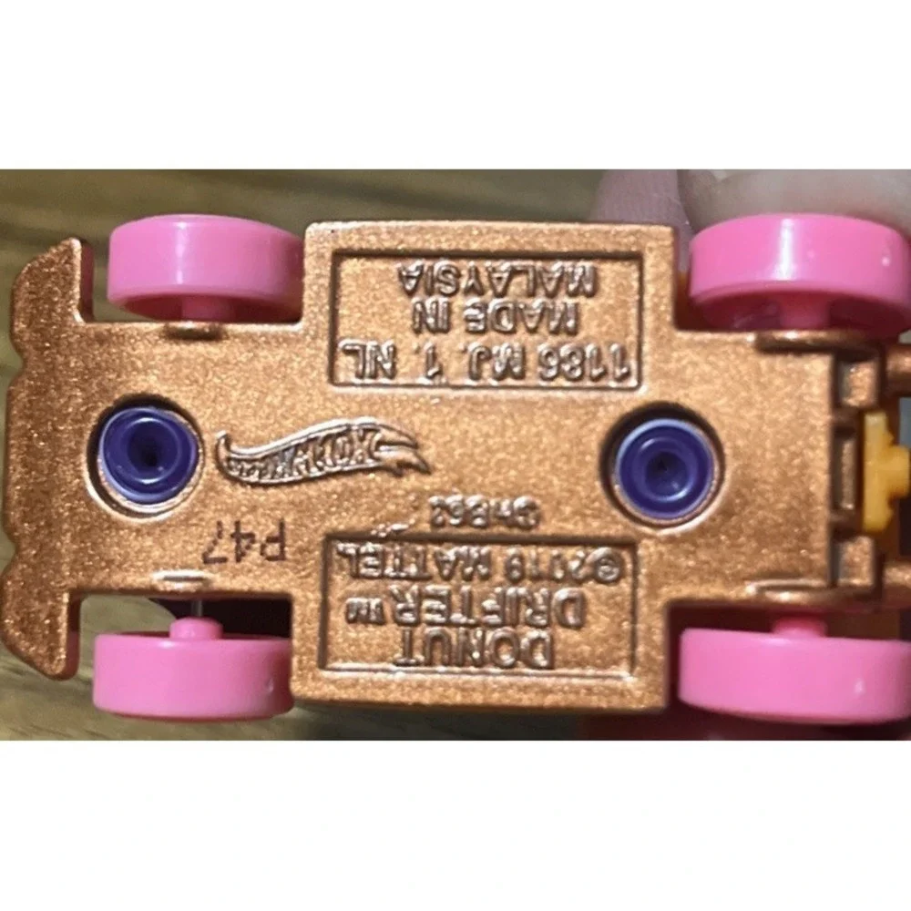 Hot Wheels 2019 Donut Drifter‎ 1:64 Diecast Purple Pink Orange Spoiler